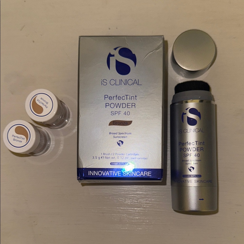 iS Clinical PerfecTint Powder SPF 40 - Bronze